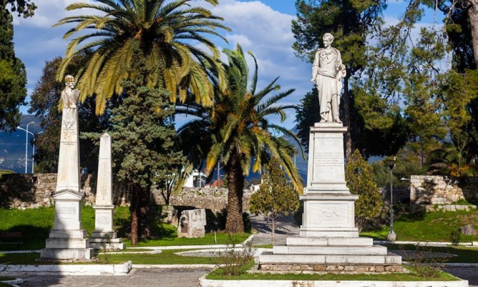 Ο εμβληματικός Κήπος Ηρώων στο Μεσολόγγι