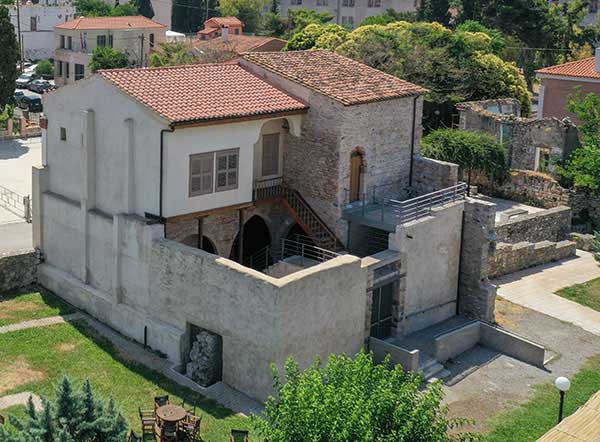 Μνήμες Λατινοκρατίας από την Οικία του Βαΐλου