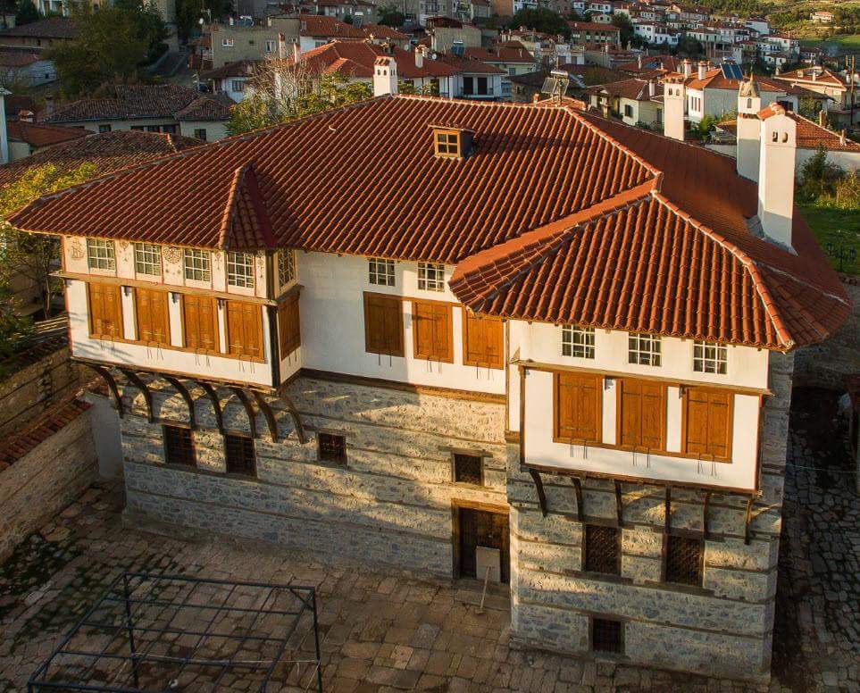 Το εντυπωσιακό αρχοντικό της Πούλκως στη Σιάτιστα