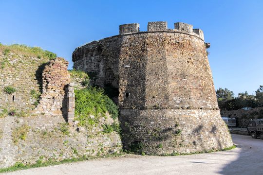Το επιβλητικό Μεσαιωνικό Κάστρο της Χίου
