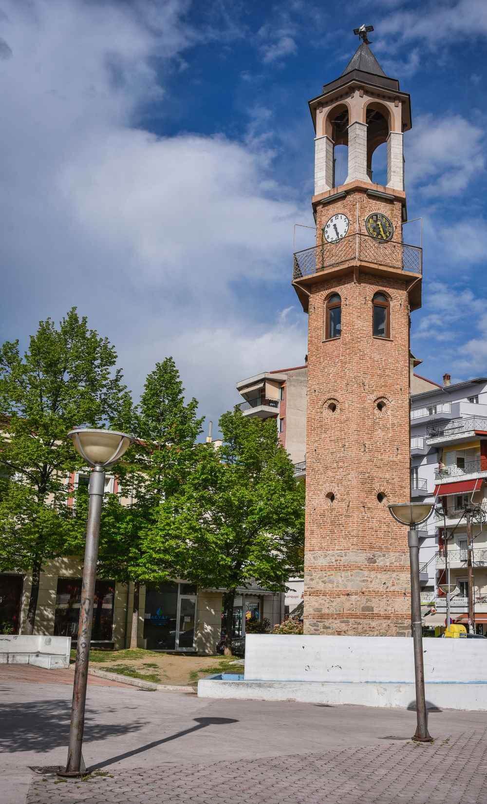 Ο Πύργος του Ρολογιού σημείο αναφοράς της Πλατείας Ελευθερίας