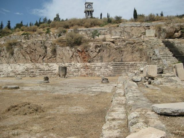 Κοντινό πλάνο από το Τελεστήριο, το σημαντικότερο κτίσμα στο Ιερό της Δήμητρας