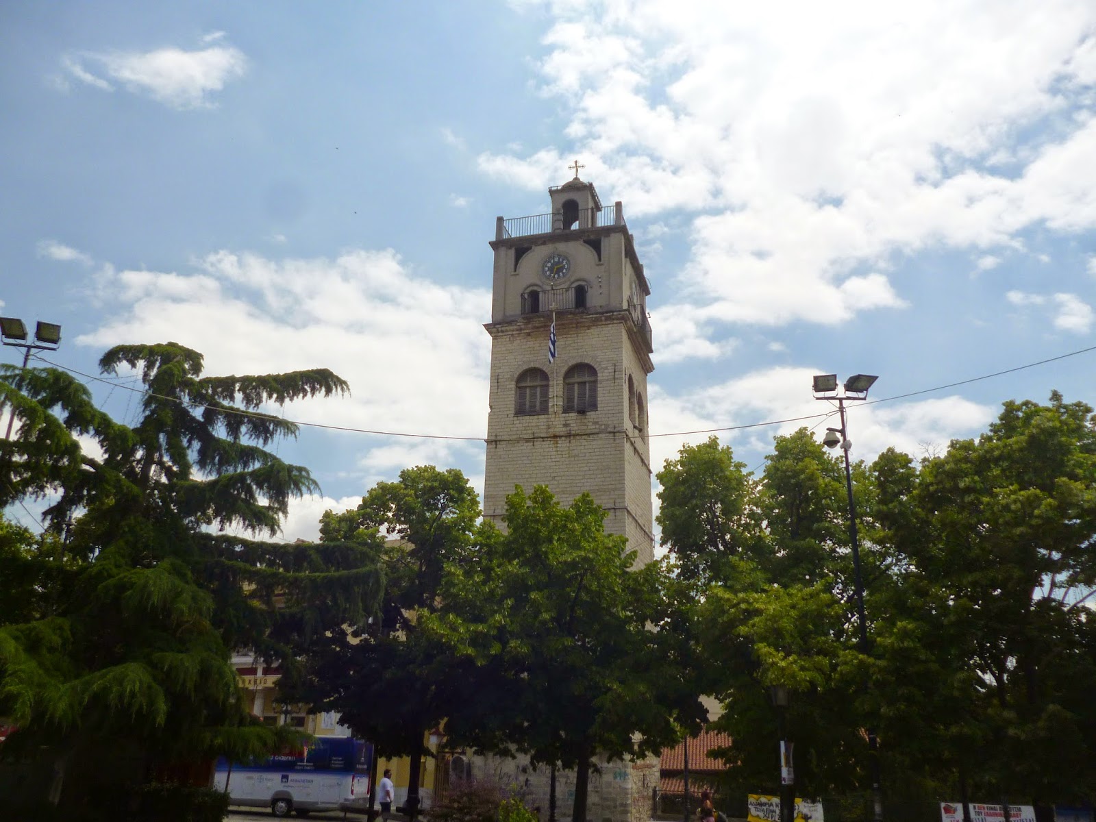 Η Πλατεία Νίκης και Ρολόι Σύμβολο της Κοζάνης