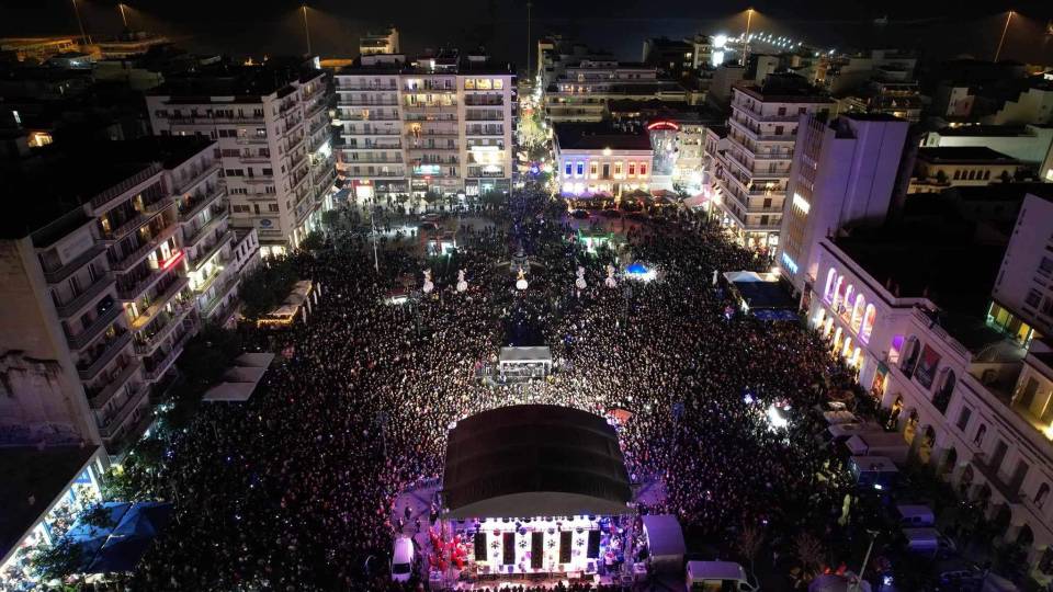 Κοσμοσυρροή για το Πατρινό Καρναβάλι