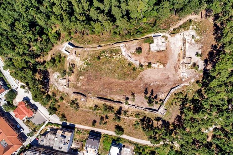 Το «άγνωστο» Ενετικό Κάστρο της Ηγουμενίτσας ανάμεσα στη φύση