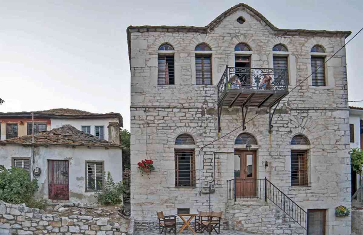 Παραδοσιακή θασίτικη αρχιτεκτονική από τα ορεινά του νησιού