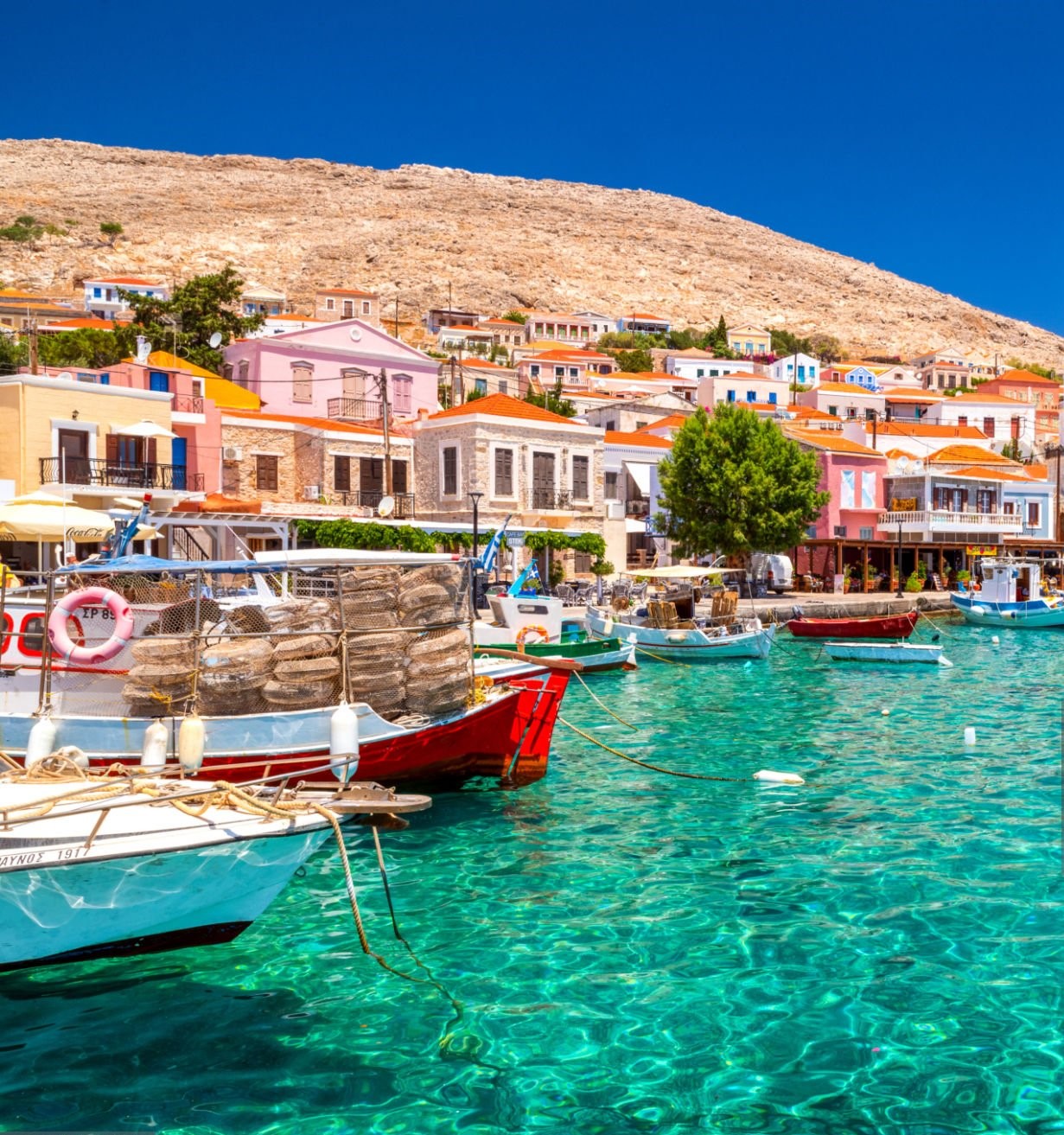 Χάλκη, ένα άκρως γοητευτικό νήσι σε απόσταση αναπνοής από τη Ρόδο