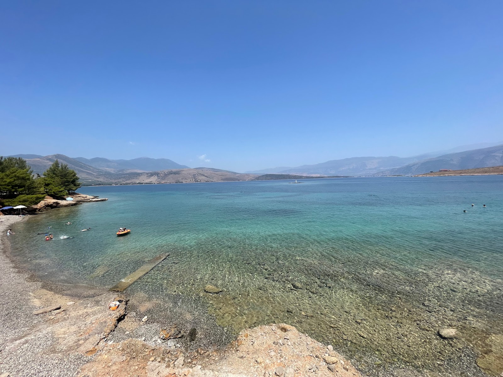 Εικόνα της δημοφιλούς παραλία Κεντρί του Γαλαξιδιού