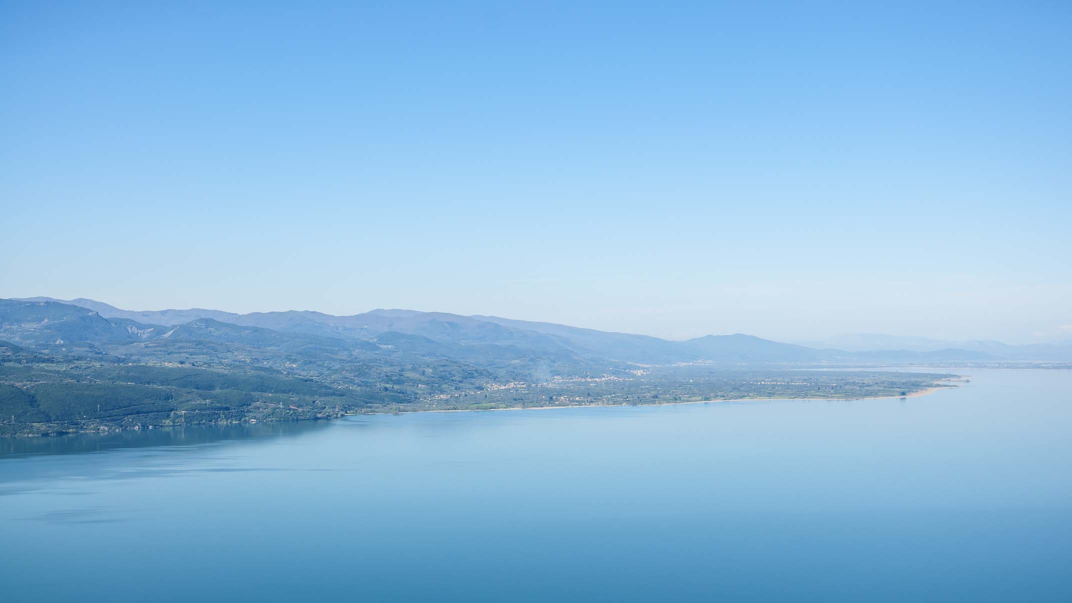 Πανοραμική Άποψη της πελώριας Λίμνης Τριχωνίδας