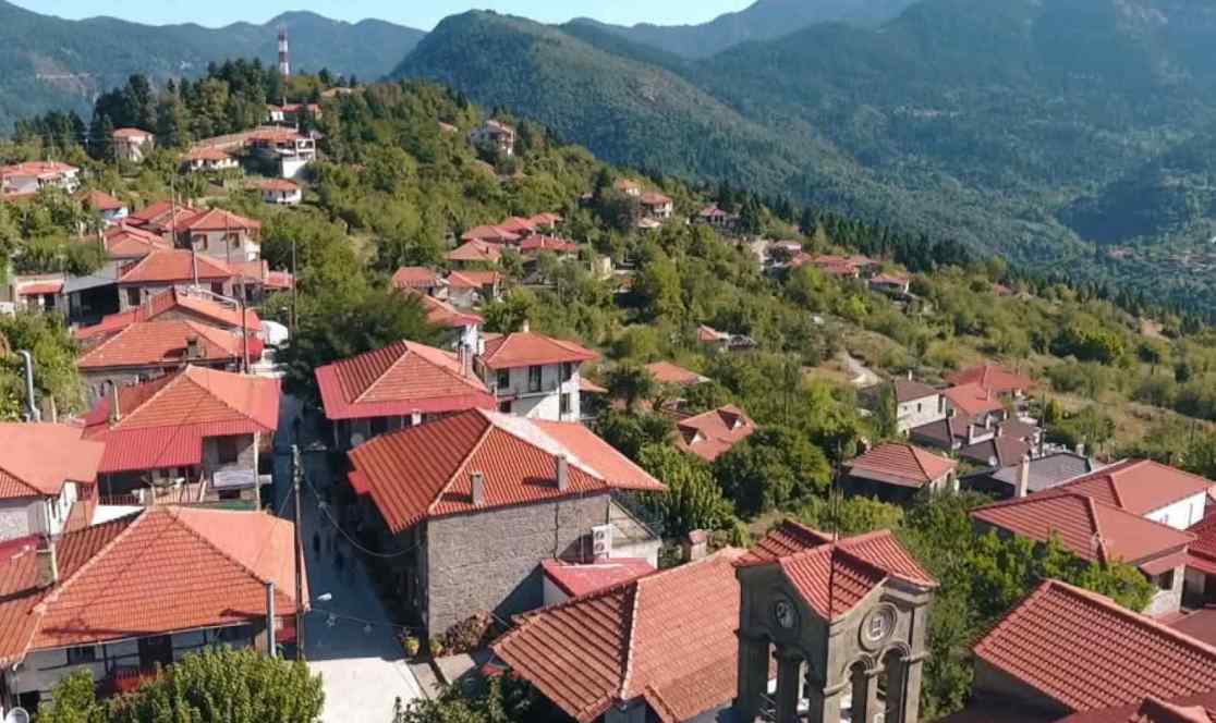 Αποτώπυση της πανέμορφης Ορεινής Ναυπακτίας (Άνω Χώρα)