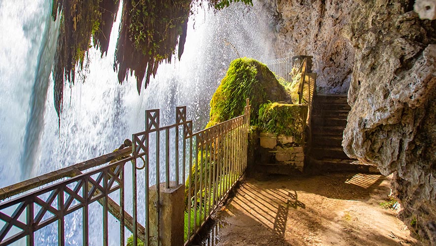 Στιγμιότυπο από τους διάσημους Καταρράκτες της Εδέσσης